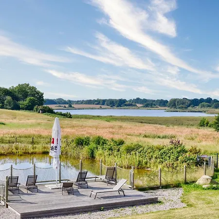 Bartmeise 38 Im Wreecher Idyll Ruegen By Ruyastay Putbus