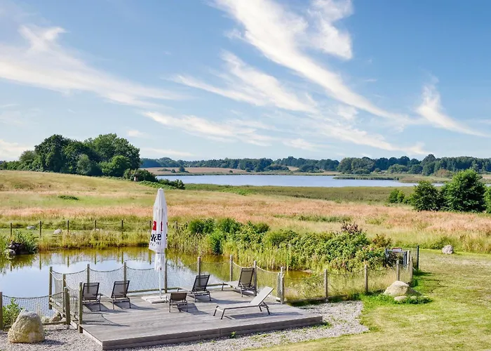 Bartmeise 38 Im Wreecher Idyll Ruegen By Ruyastay بوتبوس